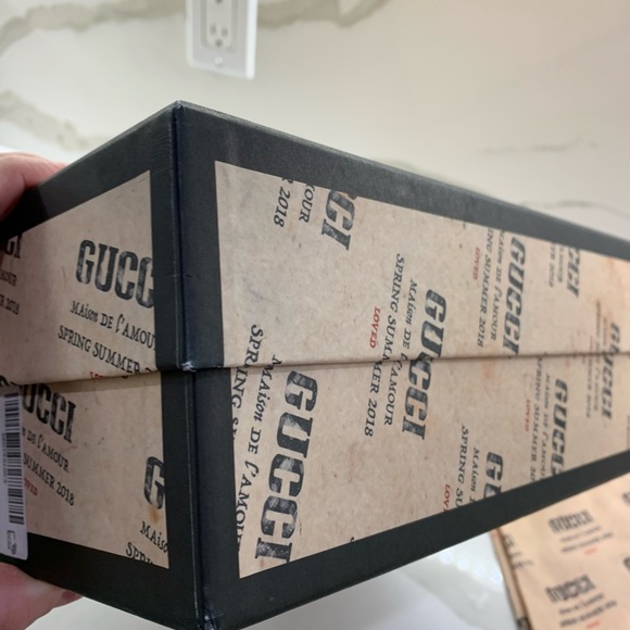 Gucci empty shoe box with 2 dust bags - Picture 3 of 16